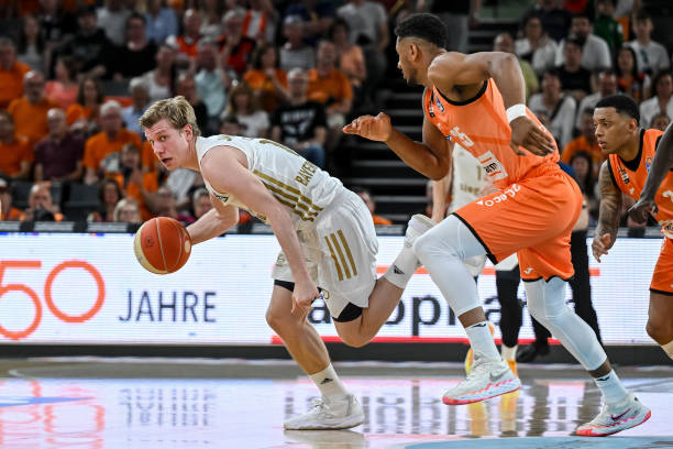 还催生了一 还催生了一