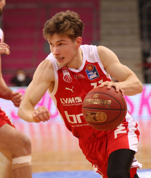 欧文的攻击 欧文的攻击