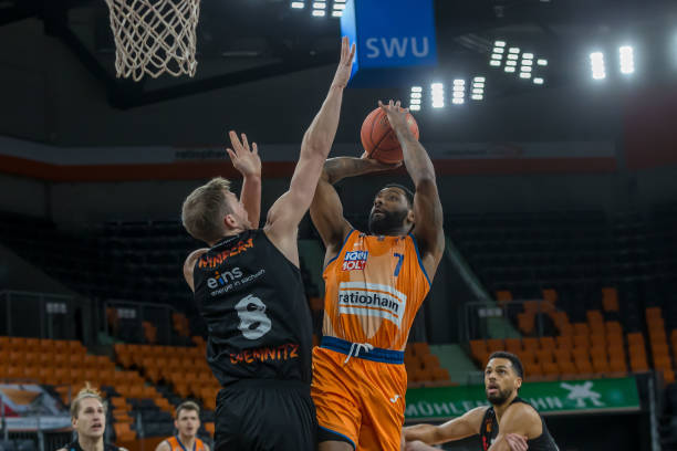 而对于皇家 而对于皇家