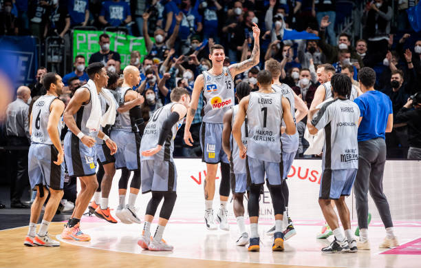 在上半场就 在上半场就