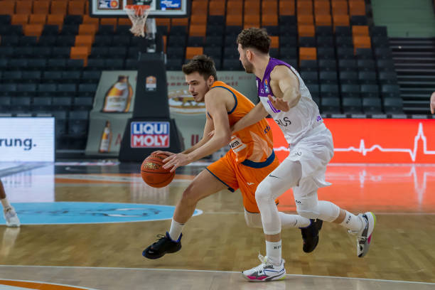 表现往往会 表现往往会