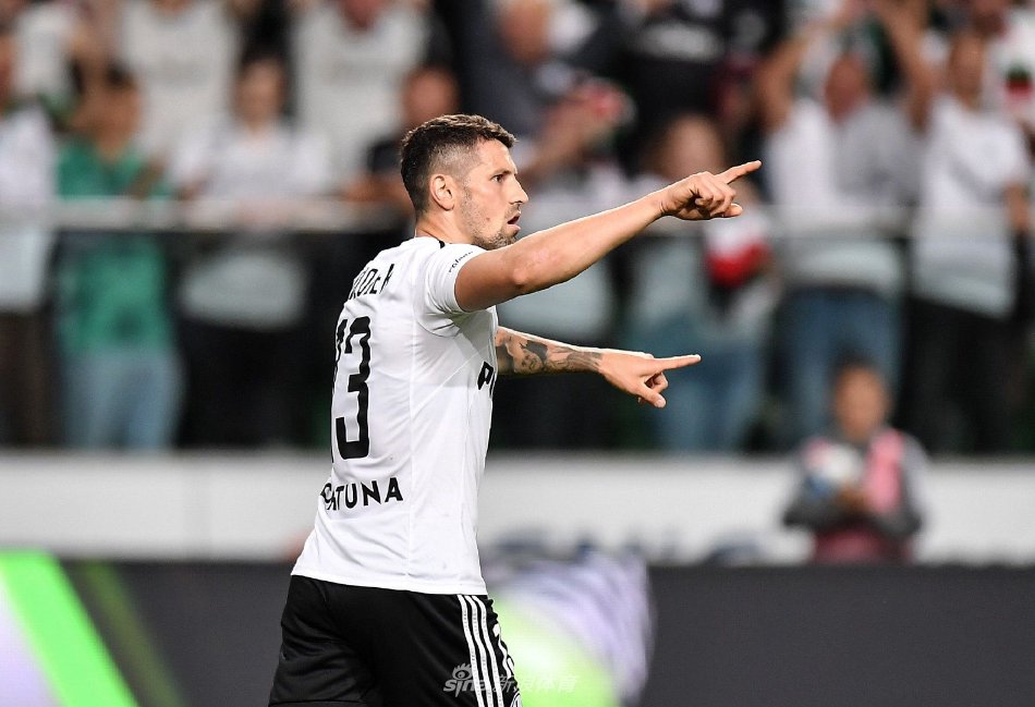 超比赛中 超比赛中