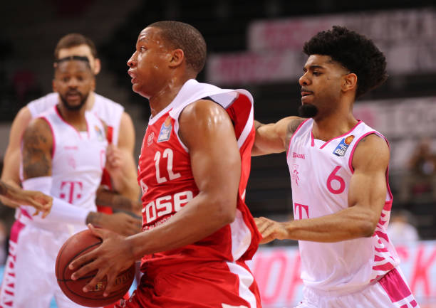 烈对抗中 烈对抗中